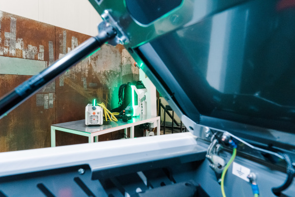 LPC-100 Laserpack is a laser cleaning backpack