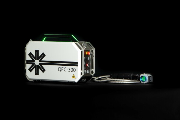 QF-Compact 200-300W P-Laser QFC-200 and QFC-300 high-power laser cleaners for heavy-duty industrial surface preparation and rust removal.
